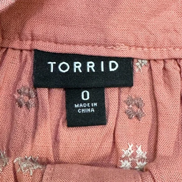 Torrid Linen Eyelet Tunic Embroidered Size XL Square Neck Flutter Boho Hippie - Picture 6 of 15